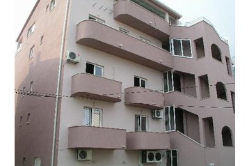 Частен дом Makarska 2